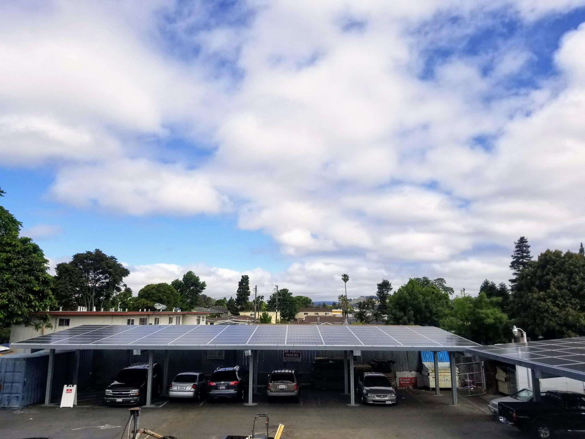 Hayward 80KW Carport Structure for Supermarket Parking Lot