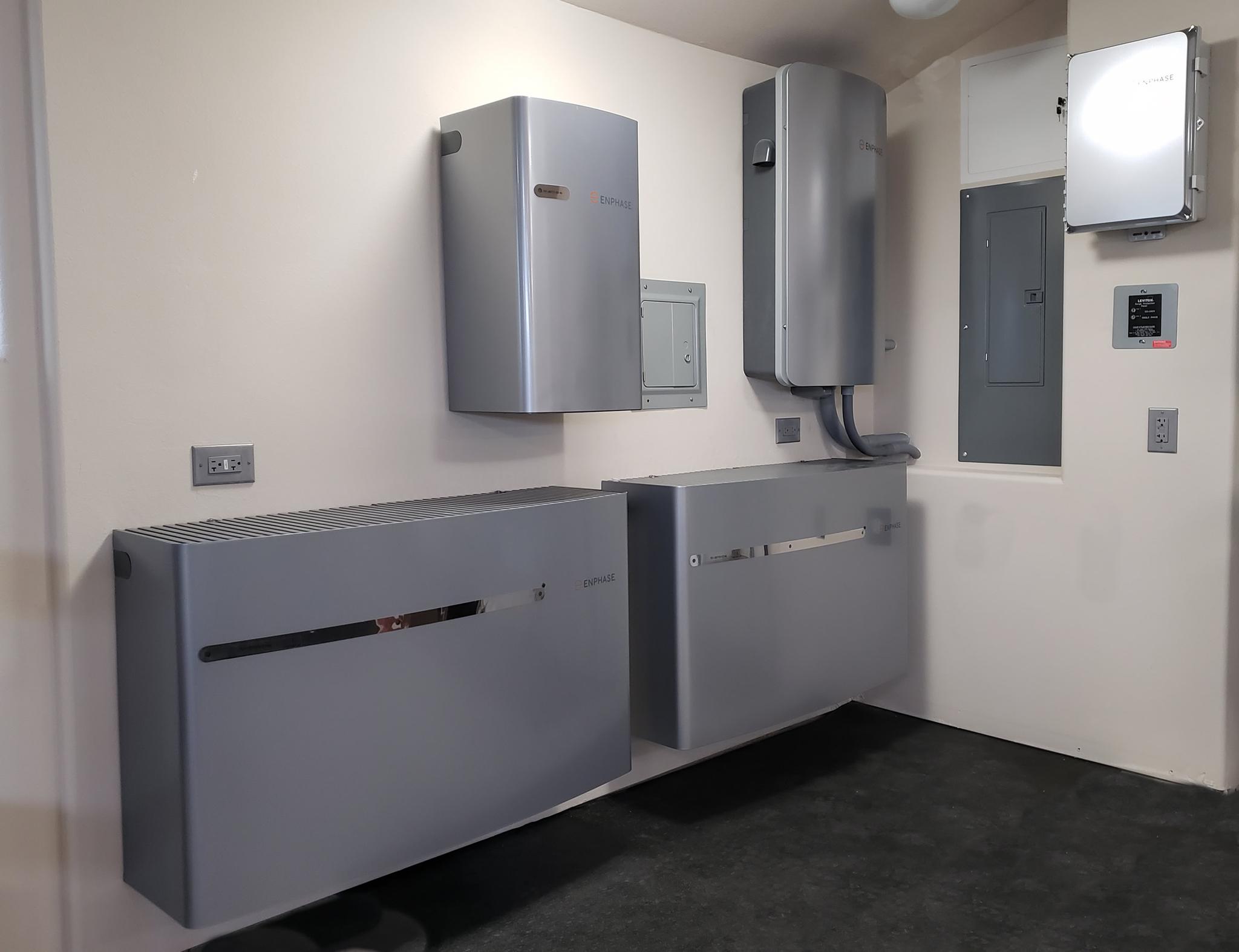 IQ8 w/ Complete Back-up & Storage