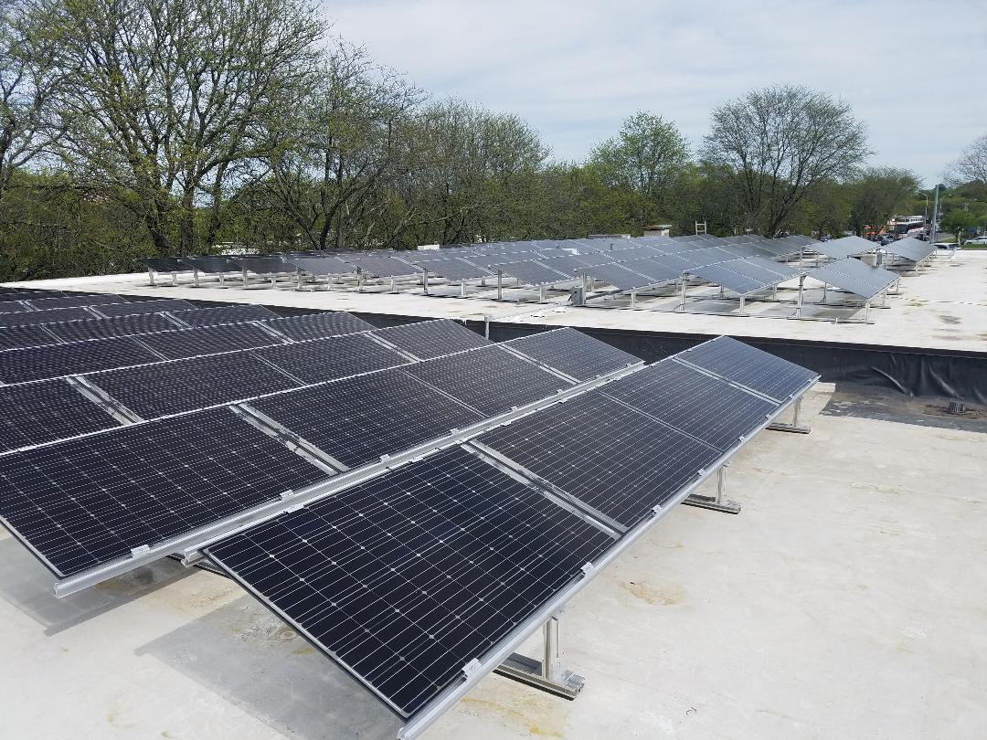 Flat roof with tilt rack + bi facial panels