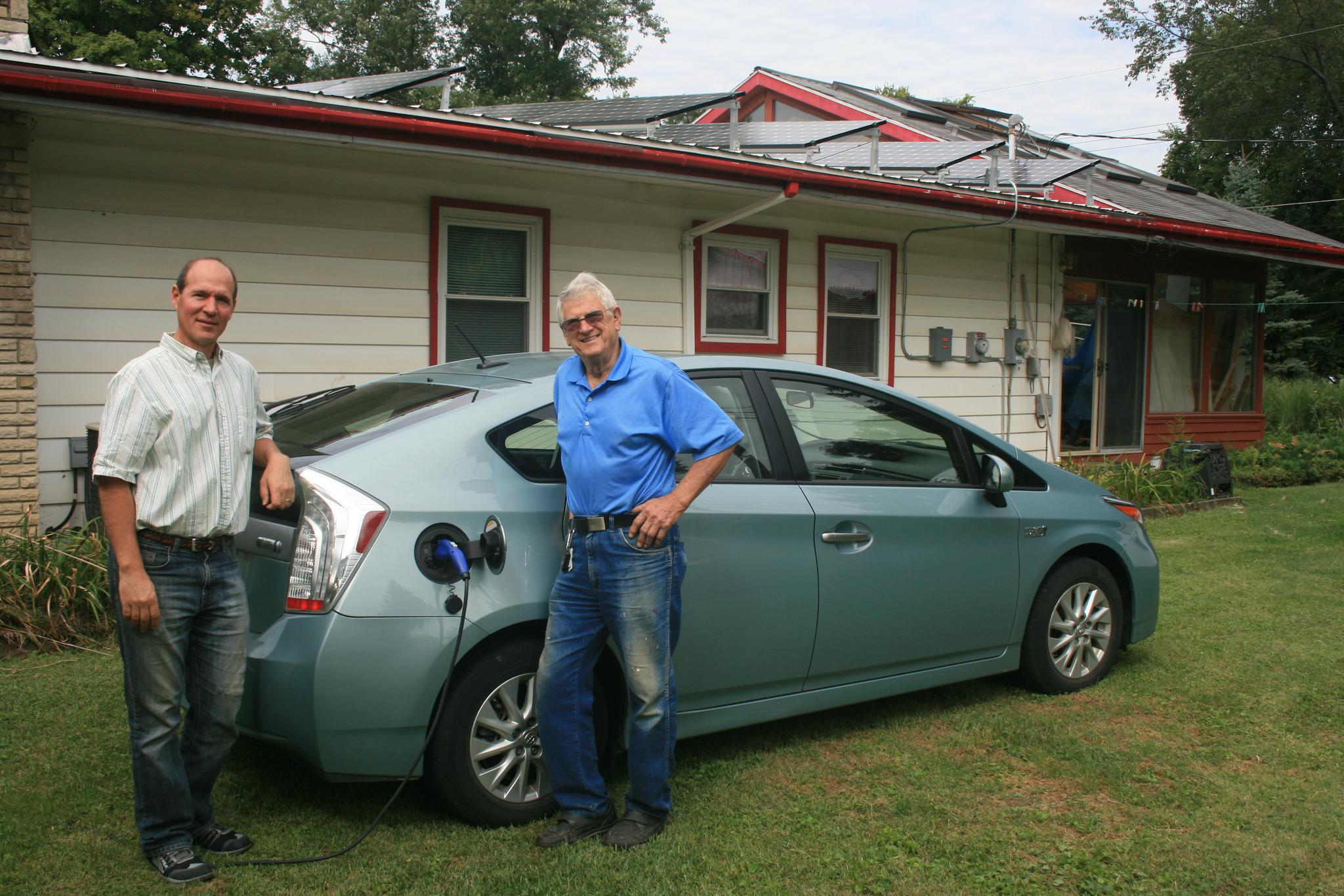 7.28k - Columbus (2013) Languis Family