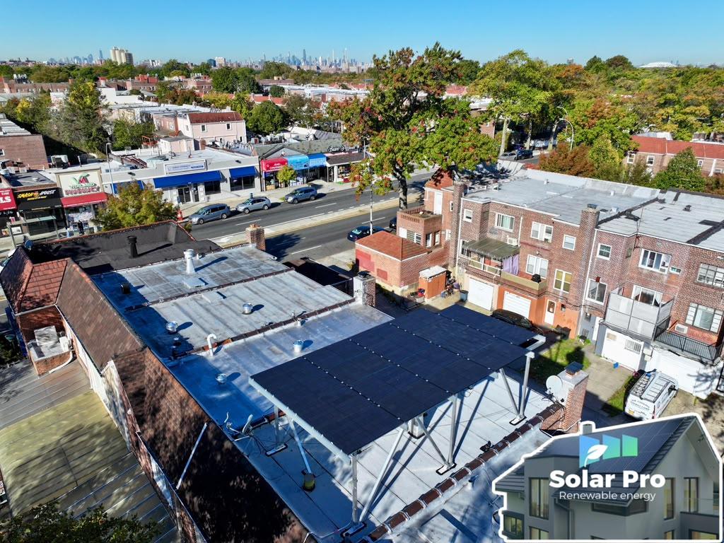 Tilt-mounted rooftop solar with the Manhattan skyline