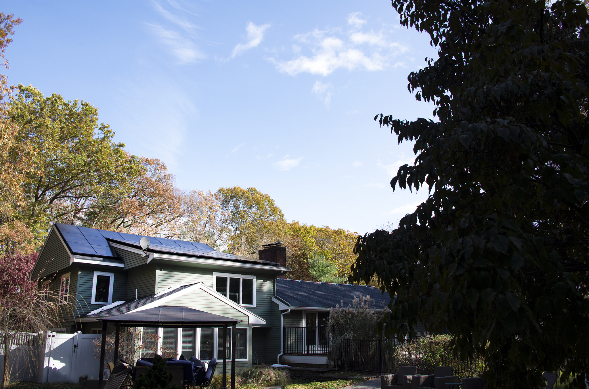All-black Solaria panels discreetly placed on a home in Northborough, MA