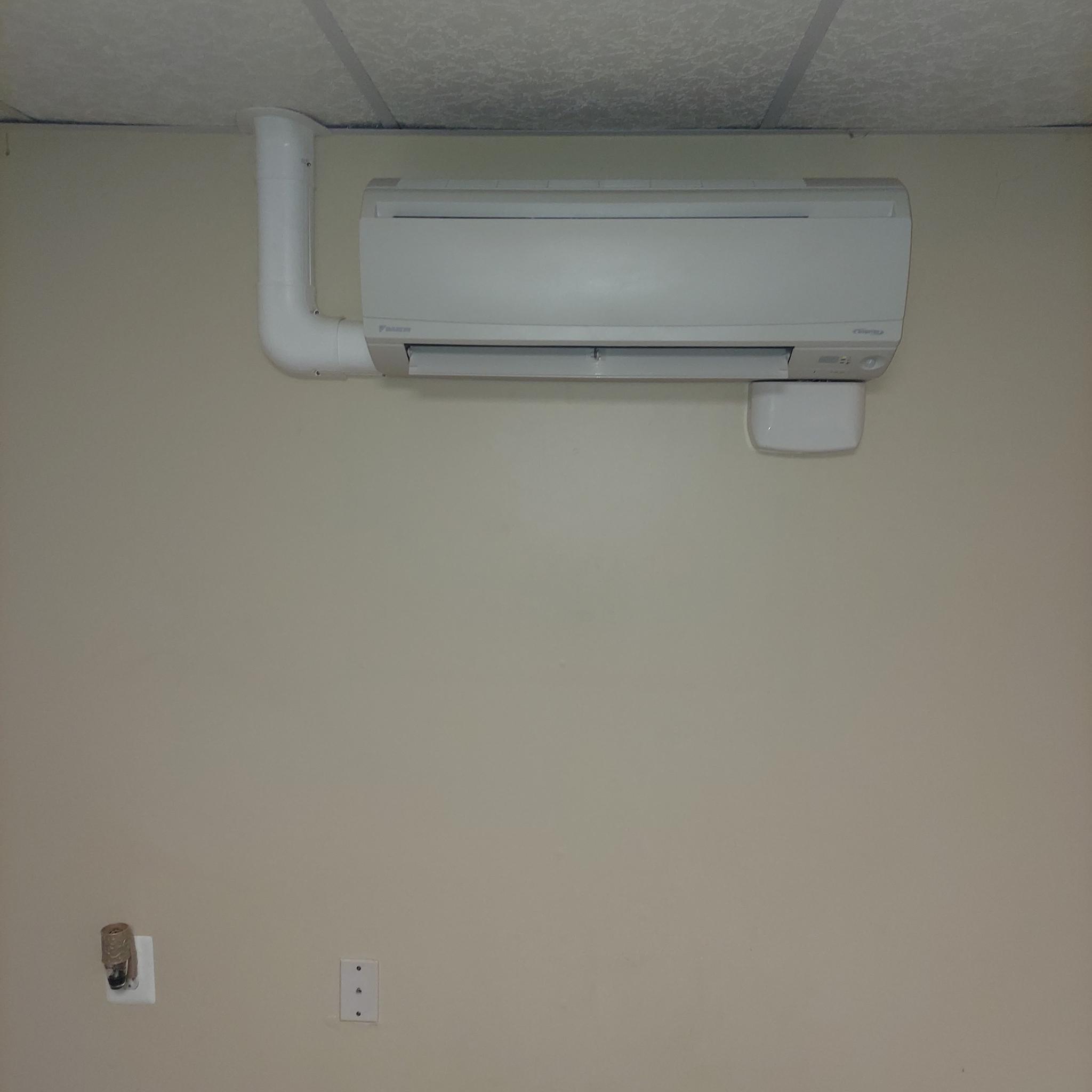 In some applications we cannot count on gravity to drain the condensate, so we will use a pump to drain the condensate outside. This is an example of us using a built in ASPEN pump.