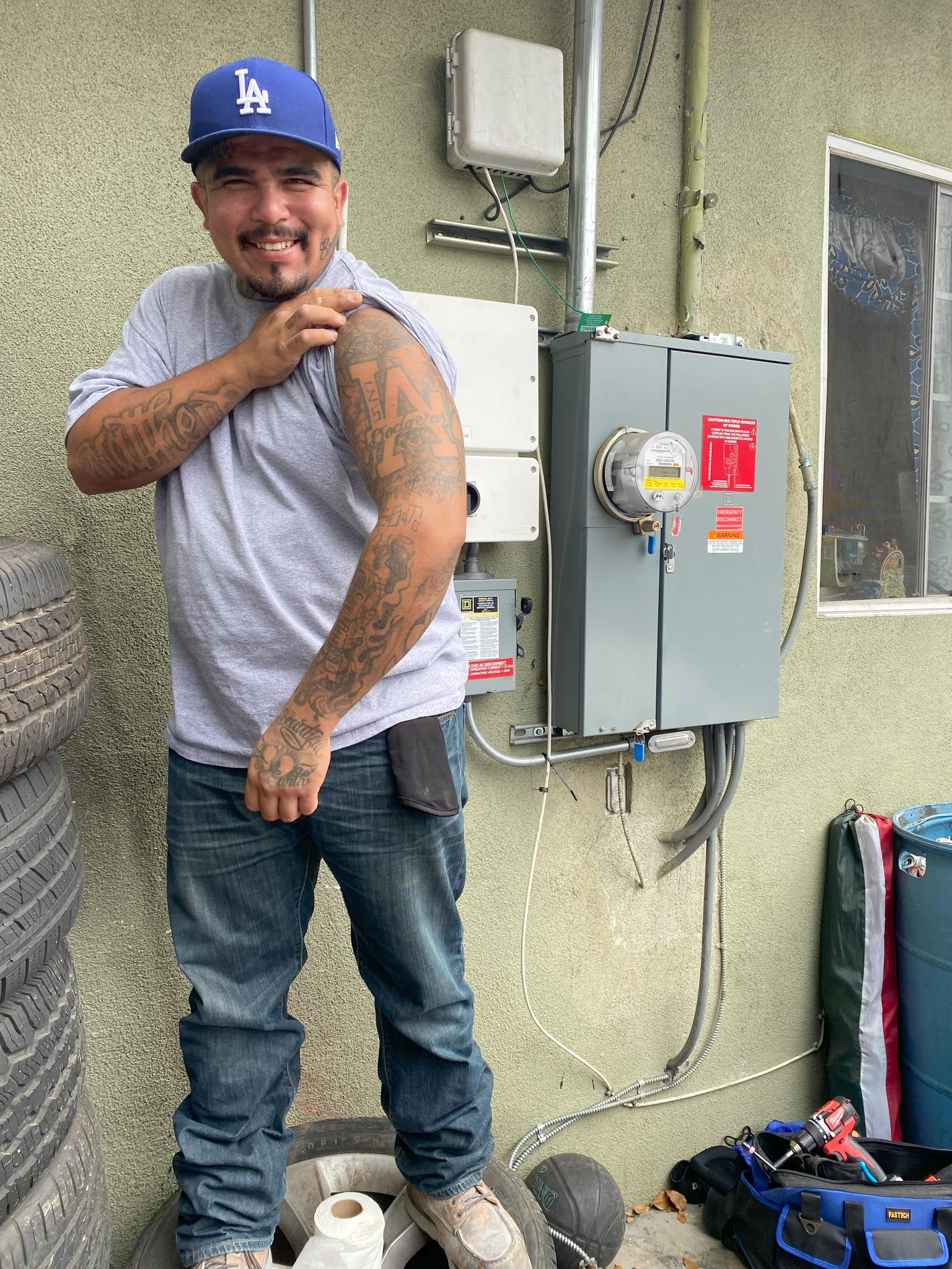 Service with a smile is our motto! We represent LA's vibrant colors and vivid culture.