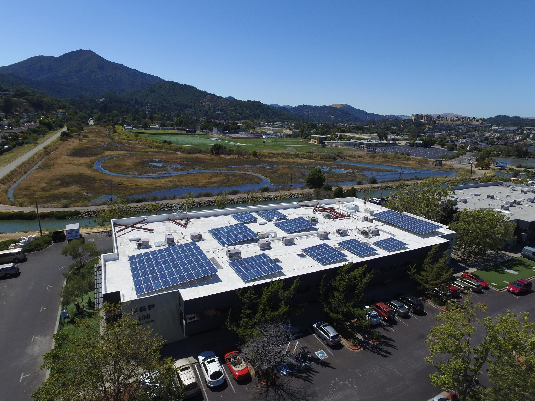 Corte Madera 72kW.  ET Solar & SMA