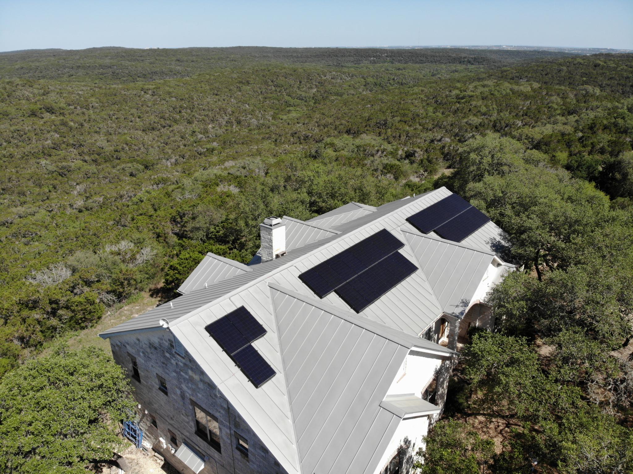 LG Solar Panels in Helotes, TX