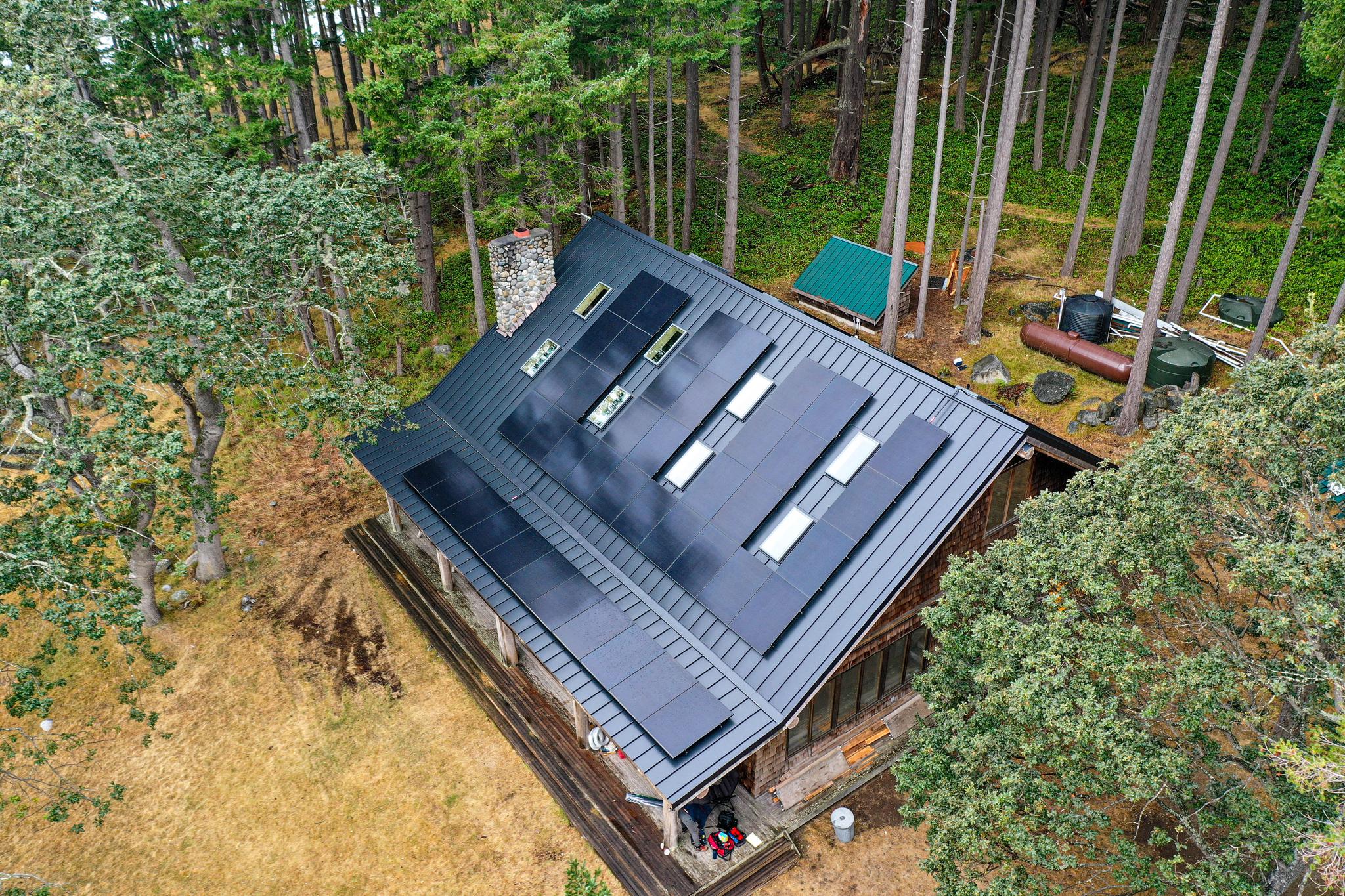 Off-Grid Solar and Battery Energy System