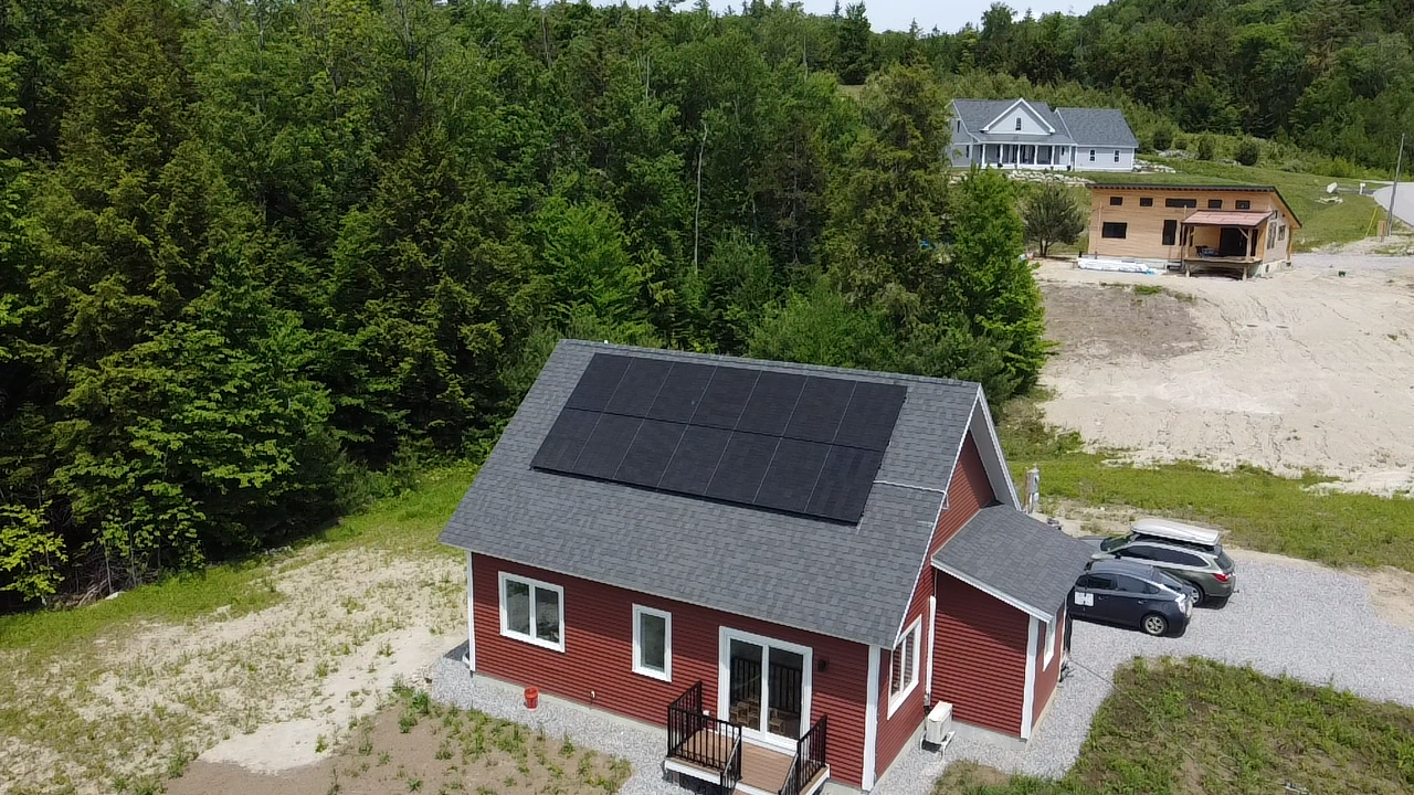 Small grid tied system