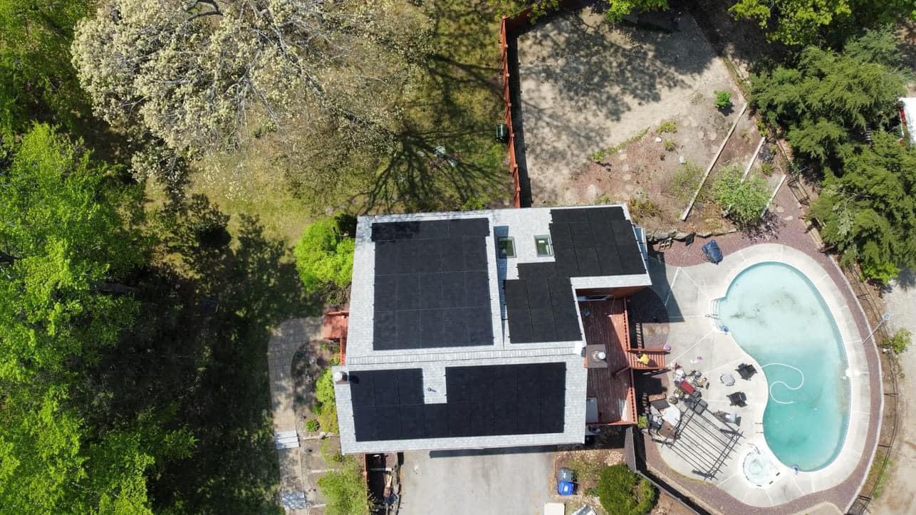 20.8kW Qcell Roof Mount System