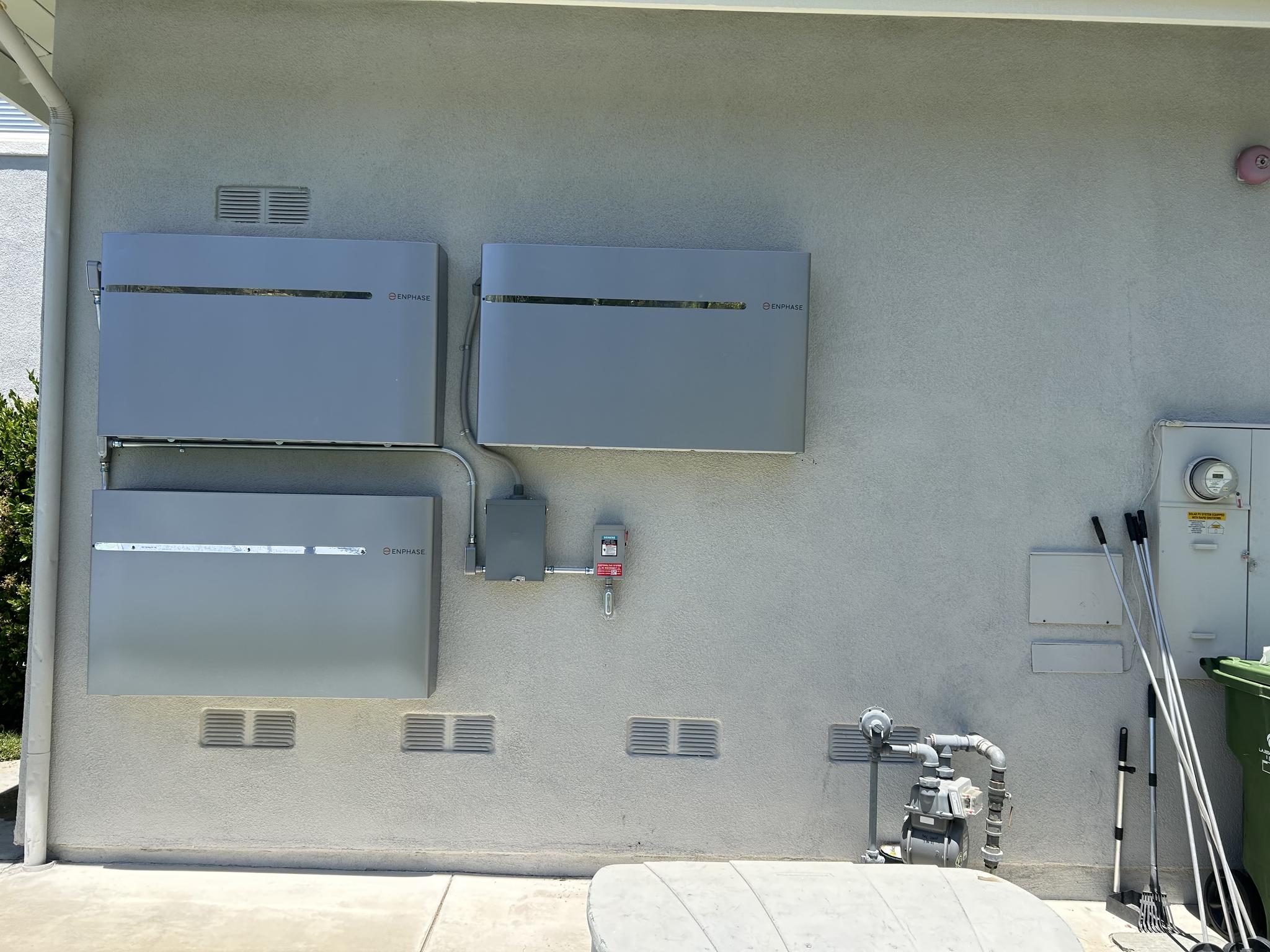 30kW IQ-10 Battery System