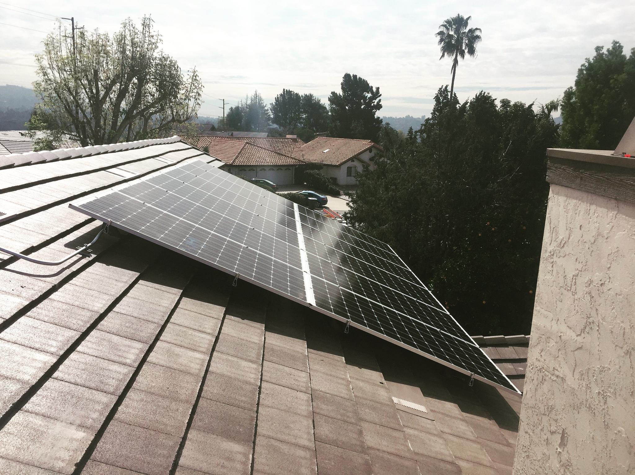 4kW, (12) SolarWorld 345's with SolarEdge