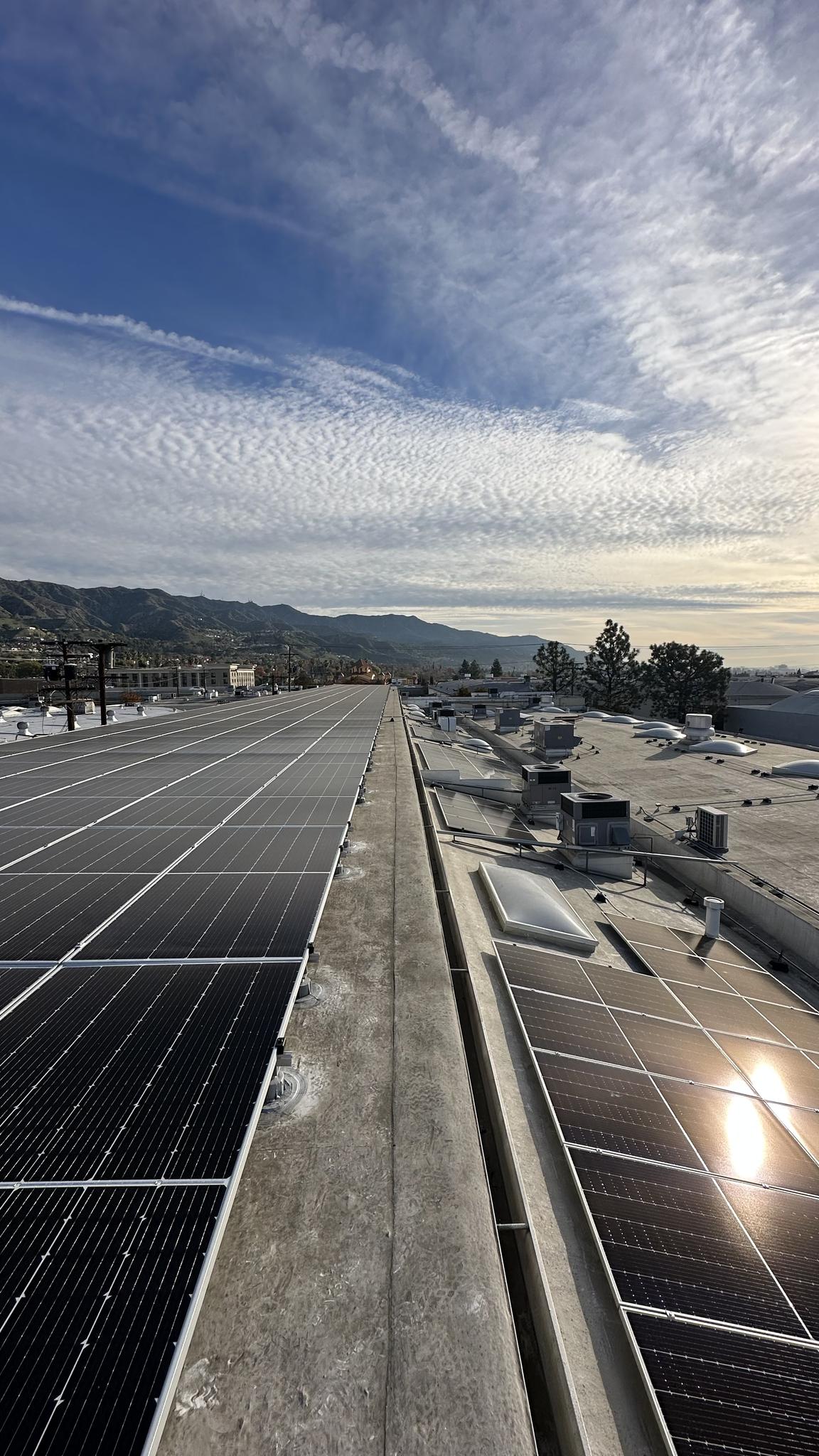 Burbank - Commercial